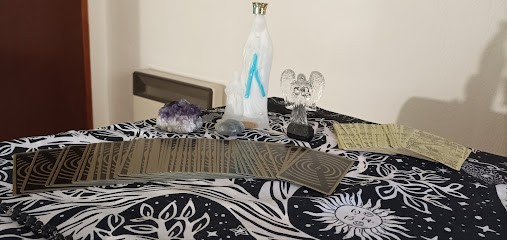 Sandra C' Médium, Voyant à Valensole