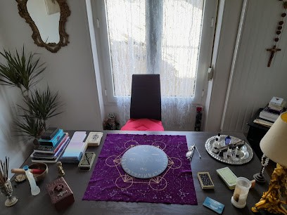 Ma Voyance Bien-Aimée, Voyant à Saint-Mihiel