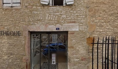 Is'ame Divine, Voyant à Tournus