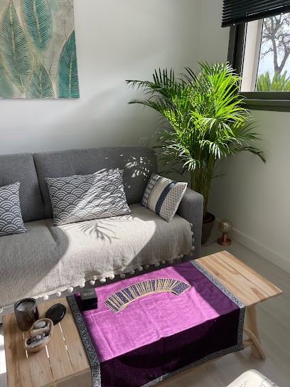 Lisa ROSSI - Tarologue - Haute Corse, Voyant à Santa-Maria-Poggio