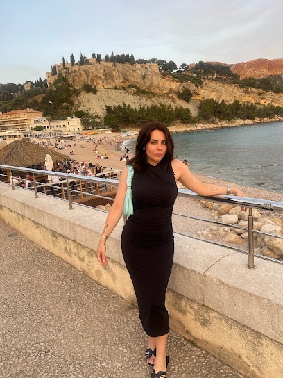 Sayana Voyance Trets, Voyant à Trets