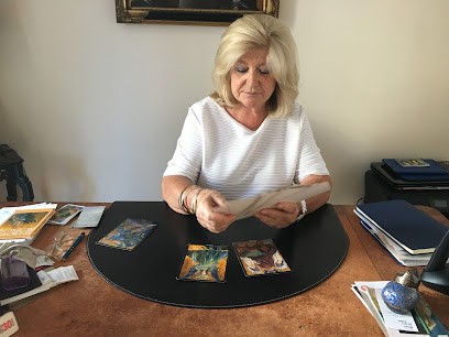 Kristen Dahinden Voyance, Voyant à Saint-Maur-des-Fossés