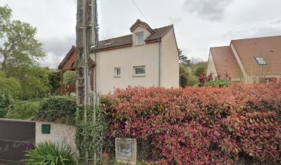 Tosca Nicole, Voyant à Vernouillet