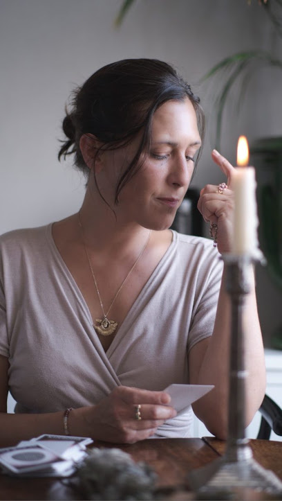 Célia Médium-Voyante Voyant à Toulouse